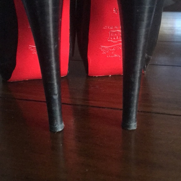 Authenticity Christian louboutin heels - Picture 6 of 6